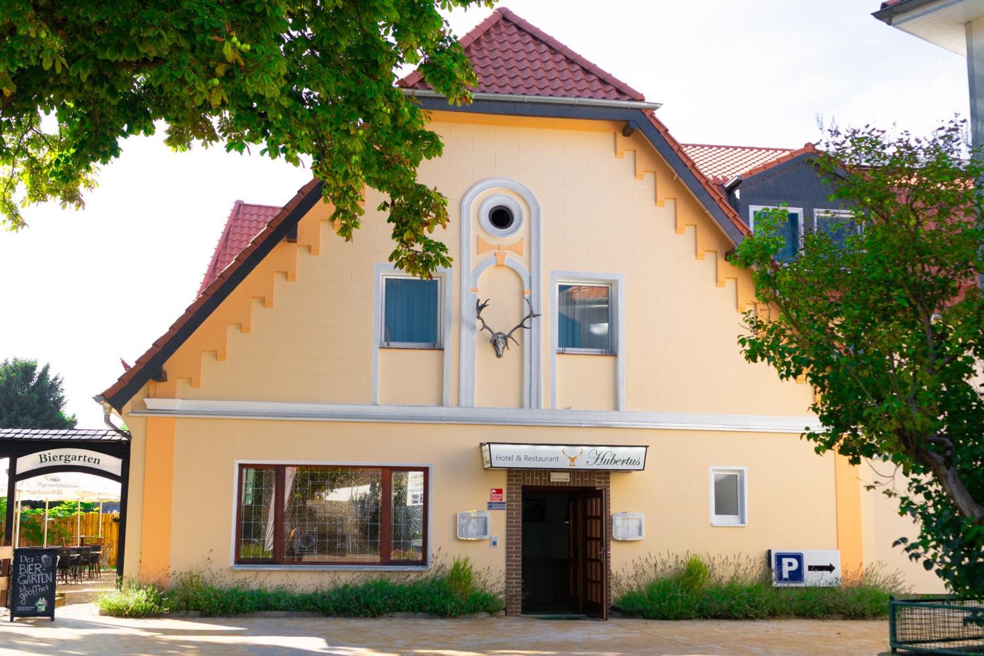 Hotel & Restaurant Hubertus Sehnde Exterior foto